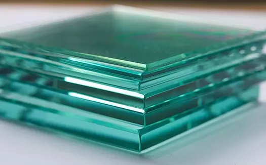 夹胶玻璃在运输途中，怎样避免因震动导致胶片与玻璃分离？​